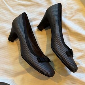 AEROSOLES Black Textured Heels